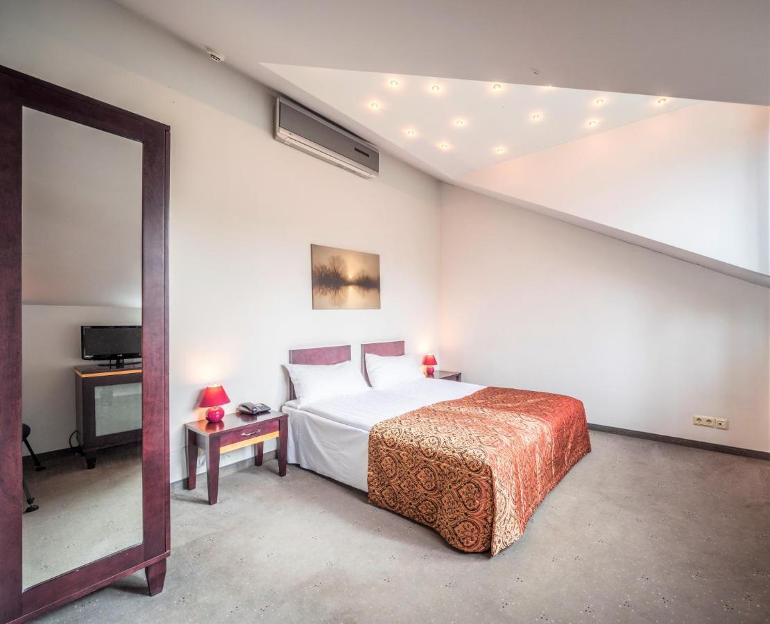 Rija Riga City Hotel Экстерьер фото