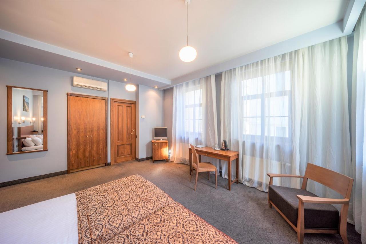 Rija Riga City Hotel Экстерьер фото