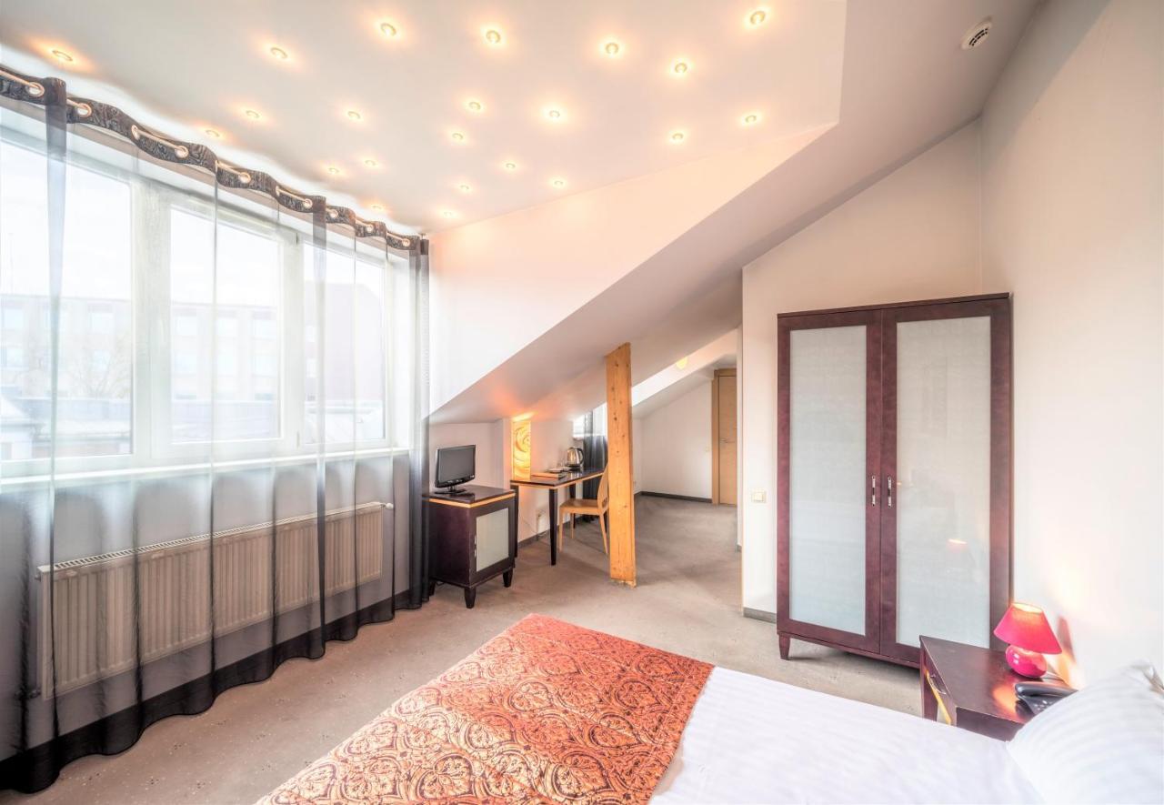 Rija Riga City Hotel Экстерьер фото