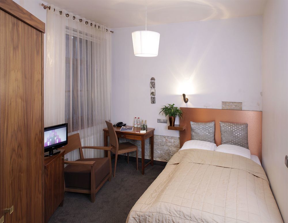 Rija Riga City Hotel Экстерьер фото